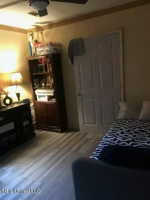 Bedroom - 4201 Larchmont St, Jackson, MS 39209 photo 2 of 2