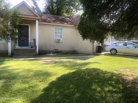 Exterior - 4201 Larchmont St, Jackson, MS 39209 photo 4 of 5