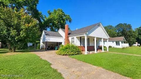 Other - 104 E South Ave, Crenshaw, MS 38621 photo 1 of 8