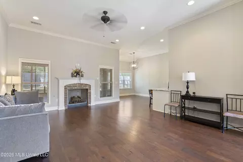 Living - 3629 Williams Brooke Ln, Hernando, MS 38632 photo 1 of 1