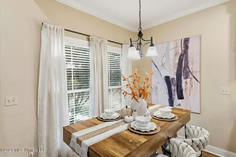 Dining - 304 Ridge Pointe Dr, Brandon, MS 39042 photo 1 of 2
