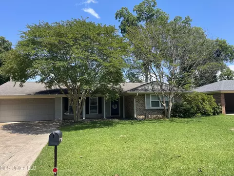 Exterior - 403 Lindberg Ave, Natchez, MS 39120 photo 2 of 4