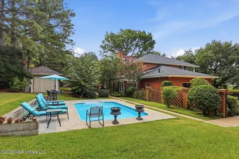 Exterior - 64 Saint Andrews Pl, Jackson, MS 39211 photo 7 of 8