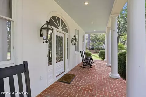 Exterior - 64 Saint Andrews Pl, Jackson, MS 39211 photo 3 of 8