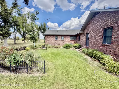 Exterior - 3157 Mississippi 16, Rolling Fork, MS 39159 photo 1 of 5