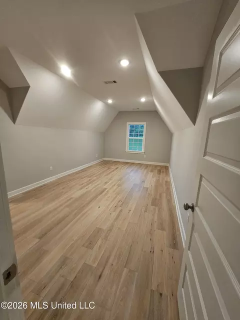 Bedroom - 7175 E Harrier Dr, Olive Branch, MS 38654 photo 2 of 2