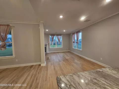 Living - 7175 E Harrier Dr, Olive Branch, MS 38654 photo 1 of 5