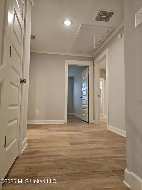 Entry Way - 7175 E Harrier Dr, Olive Branch, MS 38654 photo 1 of 6