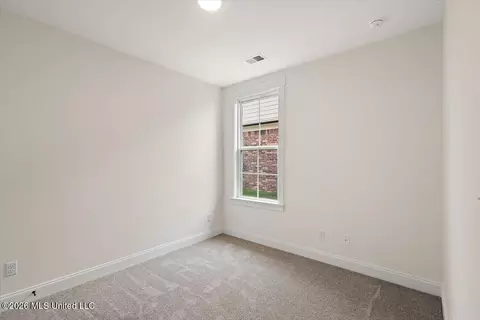 Bedroom - 957 Coahoma Ct, Nesbit, MS 38651 photo 1 of 3
