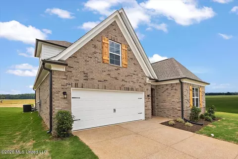Exterior - 957 Coahoma Ct, Nesbit, MS 38651 photo 2 of 4