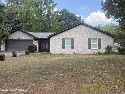 538 Pin Oak Pt, Southaven, MS 38671