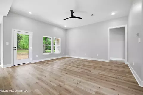 Living - 11068 Shorecrest Rd, Biloxi, MS 39532 photo 1 of 1