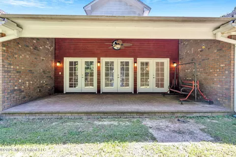 Exterior - 115 Village Ln, Mccomb, MS 39648 photo 4 of 6