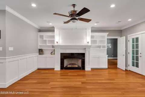 Living - 115 Village Ln, Mccomb, MS 39648 photo 2 of 8