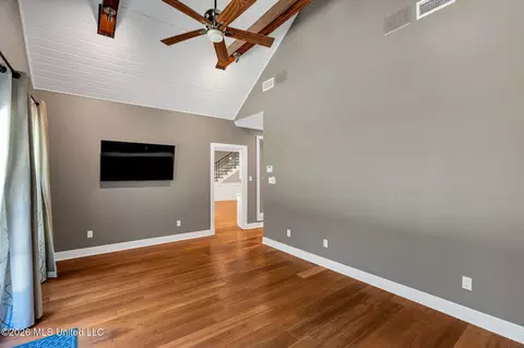 Living - 115 Village Ln, Mccomb, MS 39648 photo 7 of 8