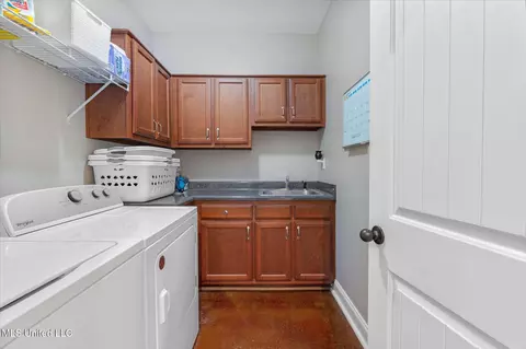 Other - 7247 Eastern Dr, Olive Branch, MS 38654 photo 2 of 10
