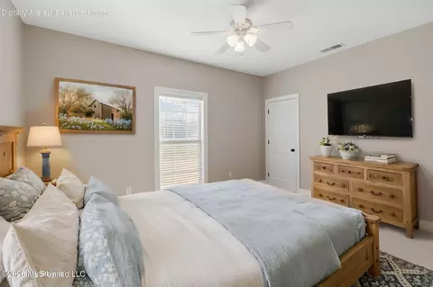 Bedroom - 7247 Eastern Dr, Olive Branch, MS 38654 photo 2 of 4