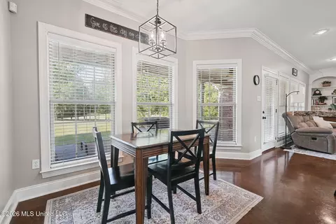 Dining - 7247 Eastern Dr, Olive Branch, MS 38654 photo 2 of 2