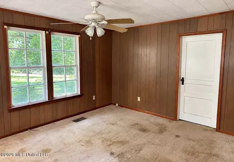 Bedroom - 1041 Moaks Creek Rd, Summit, MS 39666 photo 2 of 2