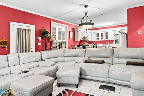 Living - 53 S Wind Ridge Loop, Purvis, MS 39475 photo 4 of 4