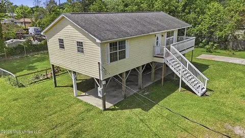 13517 Artes St, Gulfport, MS 39503