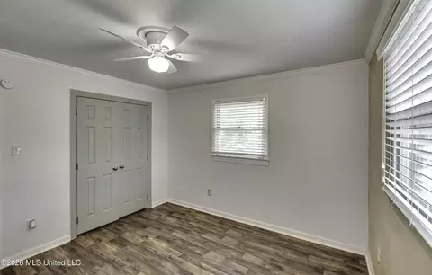 Bedroom - 30 Moss Forest Cir, Jackson, MS 39211 photo 6 of 8