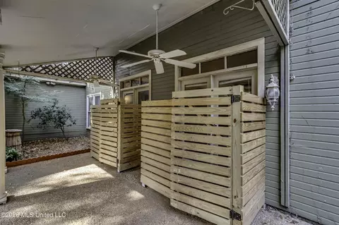 Exterior - 30 Moss Forest Cir, Jackson, MS 39211 photo 11 of 12