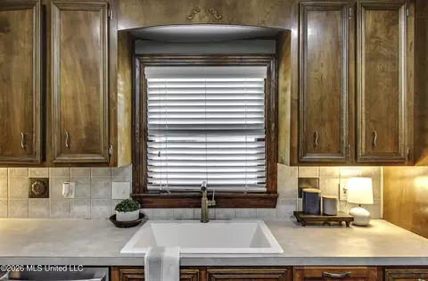 Kitchen - 30 Moss Forest Cir, Jackson, MS 39211 photo 4 of 4