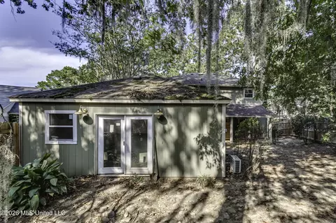 Exterior - 30 Moss Forest Cir, Jackson, MS 39211 photo 8 of 12