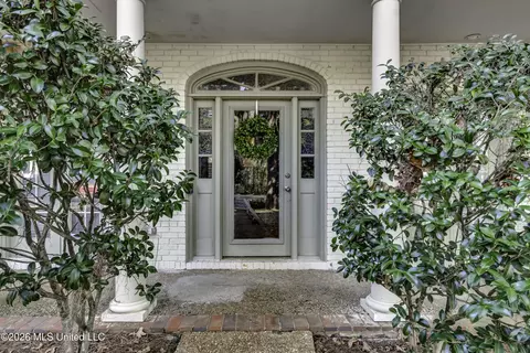 Exterior - 30 Moss Forest Cir, Jackson, MS 39211 photo 3 of 12