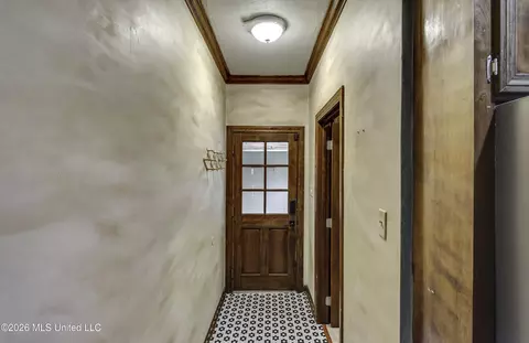 Entry Way - 30 Moss Forest Cir, Jackson, MS 39211 photo 4 of 7