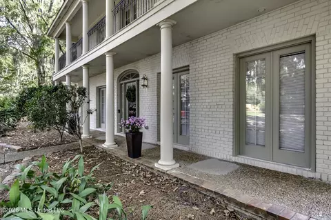 Exterior - 30 Moss Forest Cir, Jackson, MS 39211 photo 2 of 12