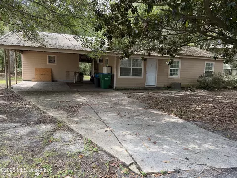 2311 Hester St, Pascagoula, MS 39581