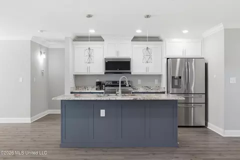 Kitchen - 21700 Edgewood Dr, Saucier, MS 39574 photo 1 of 3
