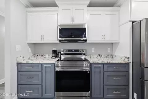 Kitchen - 21700 Edgewood Dr, Saucier, MS 39574 photo 3 of 3