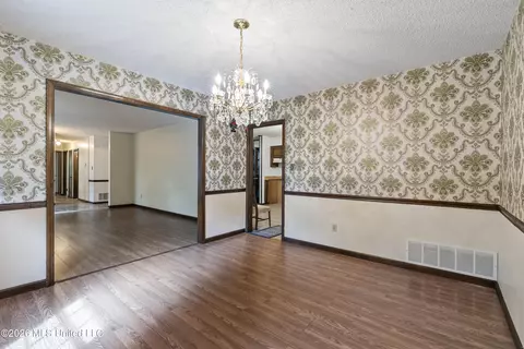 Dining - 309 Wallace Dr, Coldwater, MS 38618 photo 1 of 1