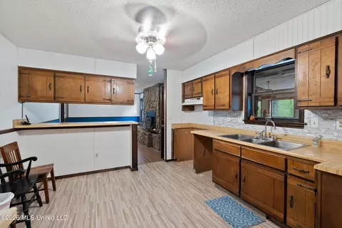 Kitchen - 309 Wallace Dr, Coldwater, MS 38618 photo 1 of 1