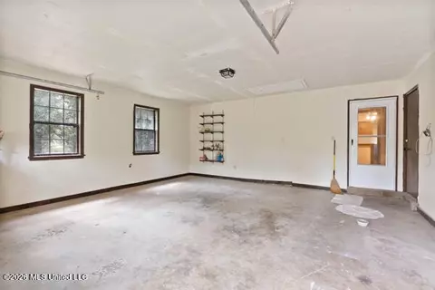 Other - 309 Wallace Dr, Coldwater, MS 38618 photo 6 of 10