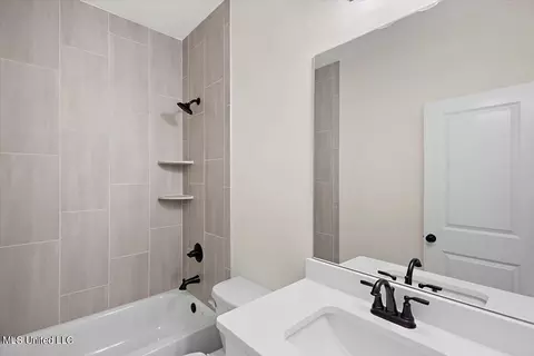 Bath - 324 Wells Dr, Hernando, MS 38632 photo 1 of 5