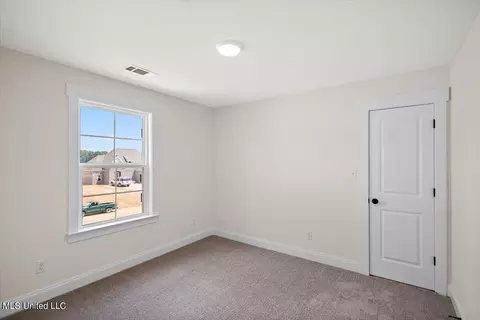 Bedroom - 324 Wells Dr, Hernando, MS 38632 photo 1 of 6