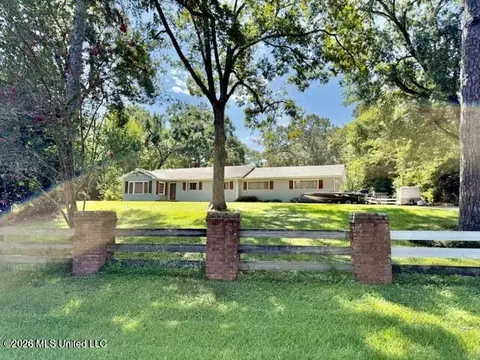 103 S Hurricane Rd, Natchez, MS 39120 photo 3