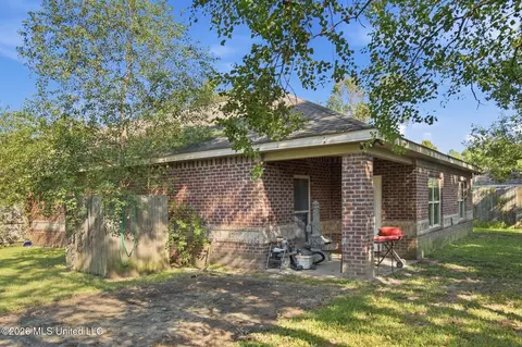 Exterior - 8108 Durango Ave, Biloxi, MS 39532 photo 3 of 4