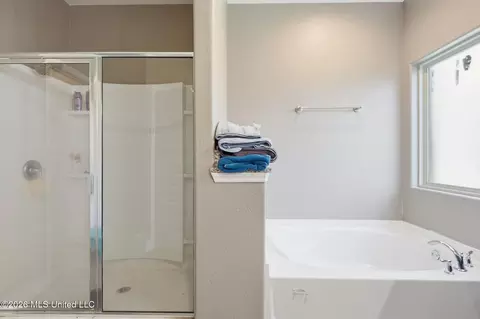 Bath - 8108 Durango Ave, Biloxi, MS 39532 photo 2 of 4
