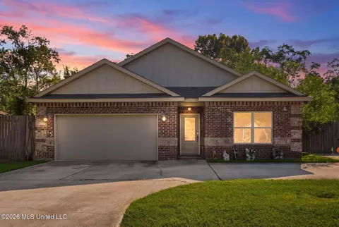 Exterior - 8108 Durango Ave, Biloxi, MS 39532 photo 4 of 4