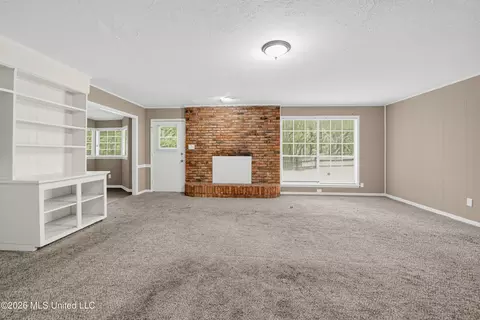 Living - 1133 Dardanelle Dr, Jackson, MS 39204 photo 2 of 11