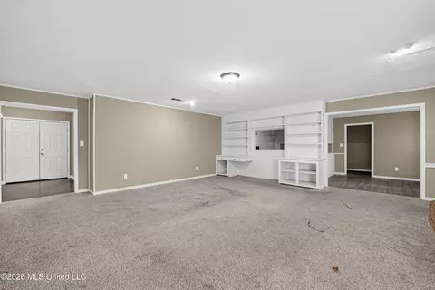 Living - 1133 Dardanelle Dr, Jackson, MS 39204 photo 5 of 11