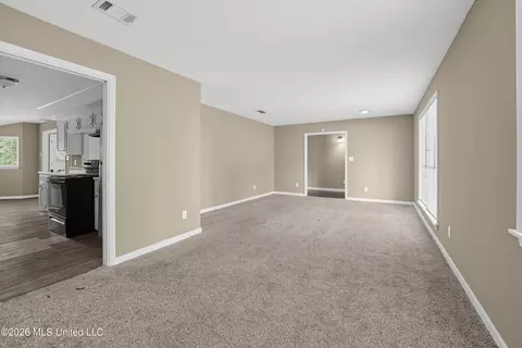 Living - 1133 Dardanelle Dr, Jackson, MS 39204 photo 8 of 11