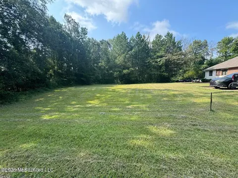Legacy Park Drive, Ridgeland, MS 39157