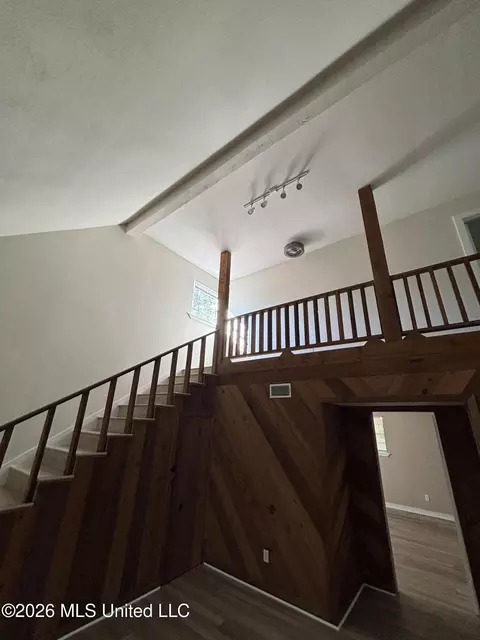 Entry Way - 19416 Highway 15, Saucier, MS 39574 photo 2 of 5