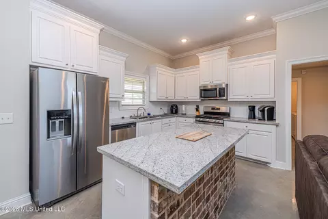 Kitchen - 126 Richmond Way, Canton, MS 39046 photo 1 of 4